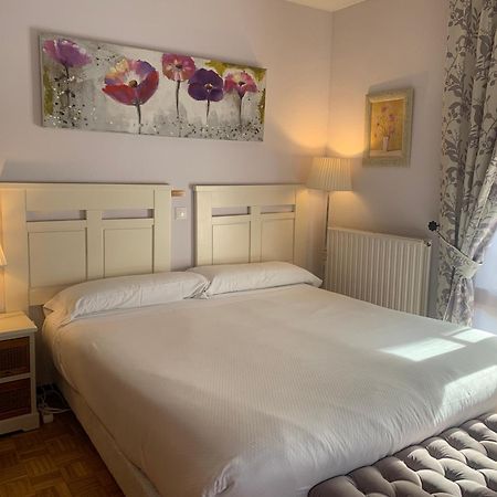 Hostal Docar Lerma Esterno foto