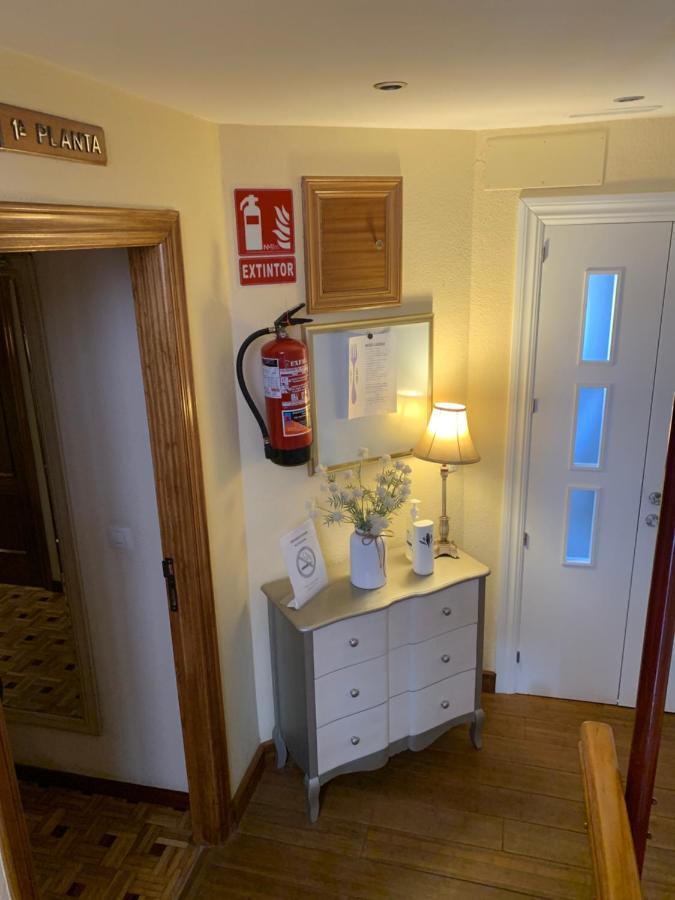 Hostal Docar Lerma Esterno foto