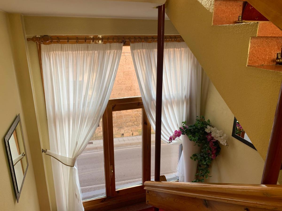 Hostal Docar Lerma Esterno foto