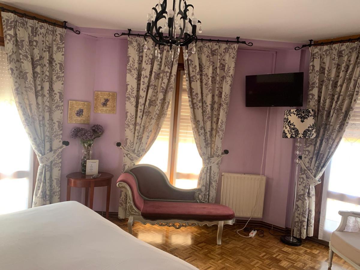 Hostal Docar Lerma Esterno foto