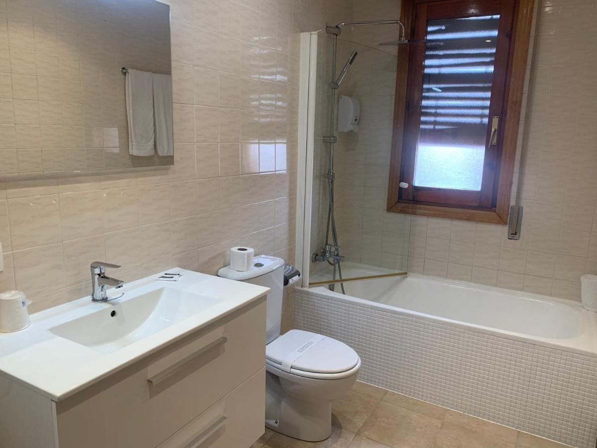 Hostal Docar Lerma Esterno foto