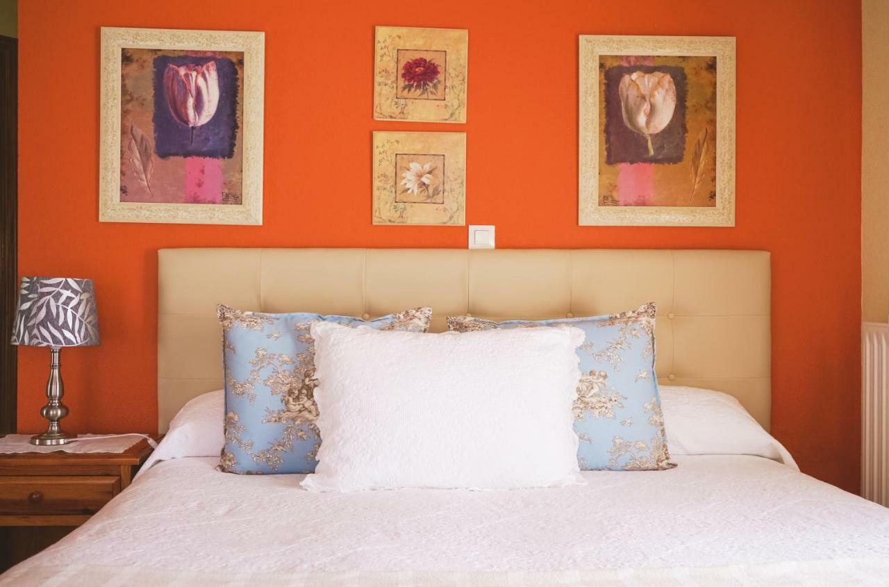 Hostal Docar Lerma Esterno foto